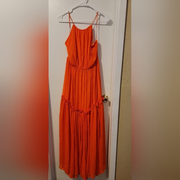 Beautiful flowy chiffon dress - Picture 2 of 4